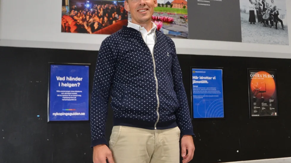 Johan Skeppstedt ordförande för Skol IF vill se ungdomsaktiviter i sommar även om förbudet med sammankommster med fler än 50 blir kvar. "Men det kommer bli en utmaning", säger han.