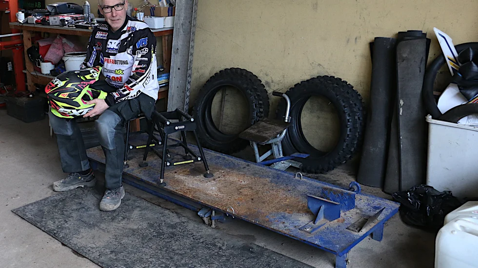 Håkan Nilsson i Kristdala drabbades av inbrott och blev av med fyra motorcyklar. Nu vill han varna andra och uppmanar dem att ha koll på sina garage.