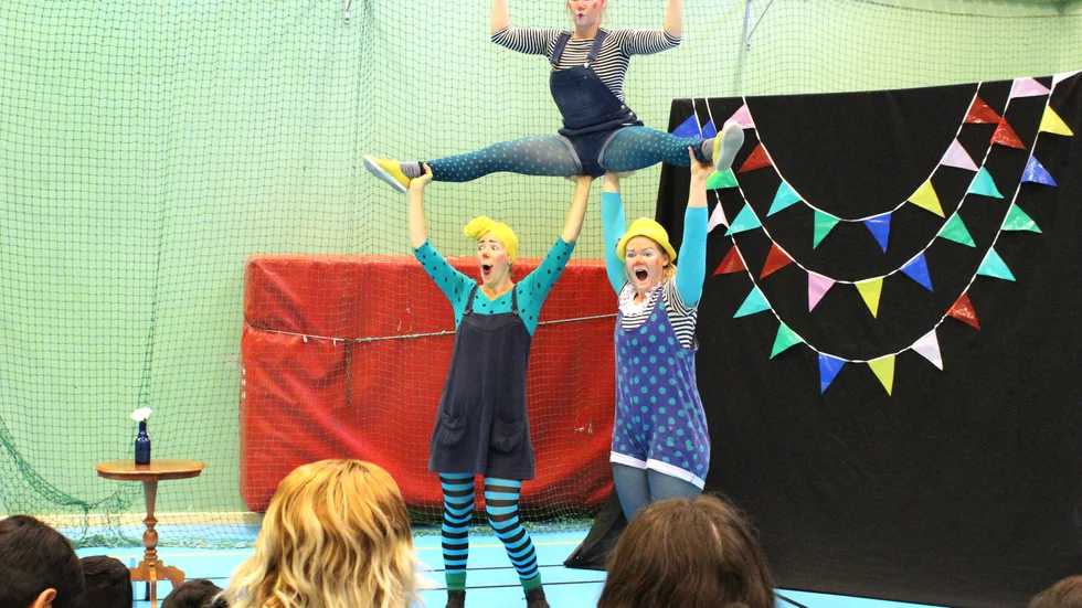 Clowner utan gränser roade i Ankarsrum. Från vänster: Linda Wärmenhed, Maria Andersson och Carolina Lennryd.