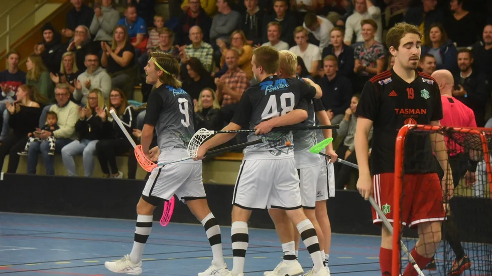 Vimmerby IBK flyttas upp till division ett.