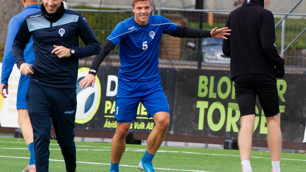 Jesper Ny (längst till vänster) är ny huvudtränare i ÅFF.