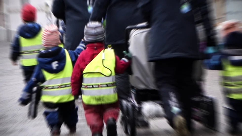 Motala kommun inför vikarie- och inköpsstopp för kommunens förskolor. (Bilden är en genrebild)