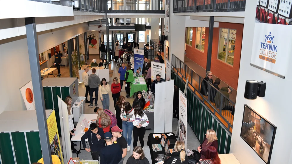 Framtidsmässan på Vimmerby gymnasium hade 22 utställare. 