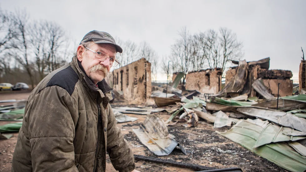Göte Norrby, ägare av gården, trodde inte att branden kunde sprida sig så fort. 