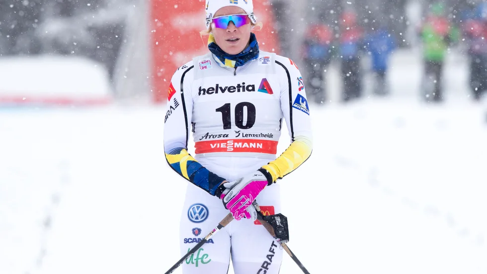 Jennie Öberg får dra på sig landslagsdressen igen.