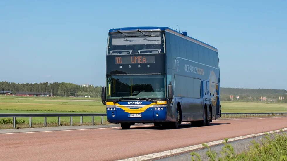 Transdev fortsätter trafikera linje 100 mellan Haparanda och Umeå. (Arkivbild)
