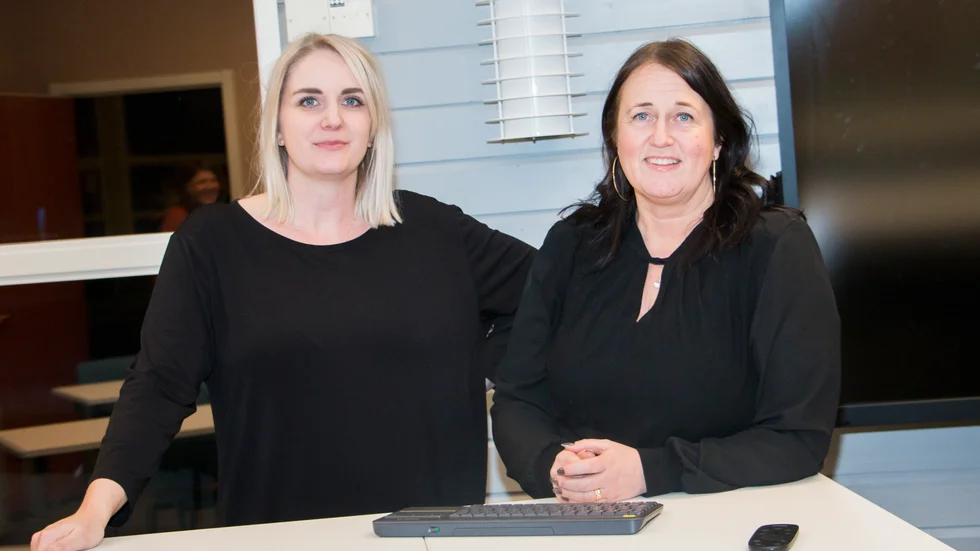 Utbildningsledarna Sandra Hedenström och Karin Gebing har utformat den nya utbildningen i integrationspedagogik. "Vi är väldigt glada att vi fått utbildningen beviljad", säger Karin Gebing.