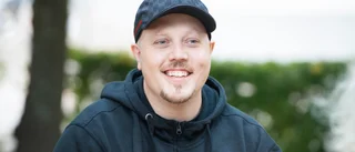 Kyrka delar ut Staksets bok till alla i Gimo
