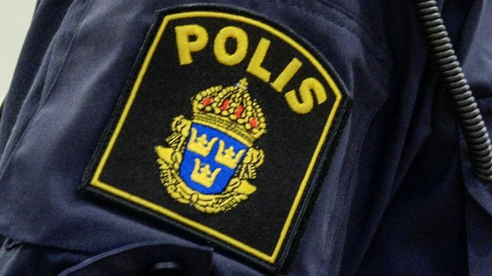 Tack var allmänheten kunde polisen gripa en klottrare under natten.