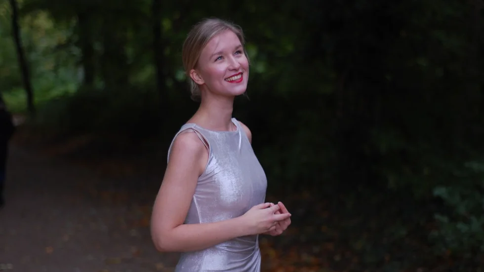 ”Musik har alltid varit det enda för mej, ingen vet var det kommer ifrån men jag har en väldigt stöttande familj” säger Mia Bergström med et tleende.