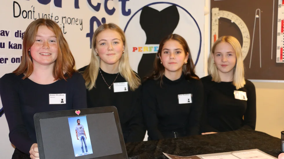 Less på att skicka tillbaka kläder du e-handlat? Hanna Westbom, Tilde Lövgren, Maja Marklund och Klara Viklund har en idé om en avatar som ska eliminera det problemet.