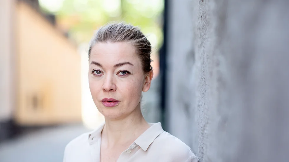 Karolina Ramqvist blev uppslukad av källmaterialet under arbetet med "Björnkvinnan". Hon berättar att hon fortsatt att arbeta med en av källorna, den franska drottningen Marguerite de Navarre, även efter att hon skrivit klart romanen.