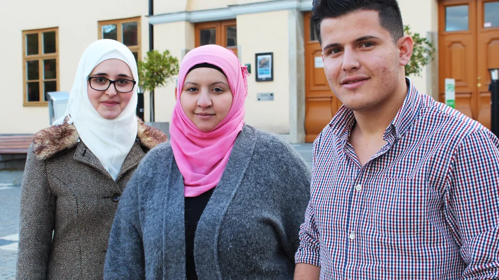 Under hösten kommer Fatima Al-nabhan (t.v), Hiba Bader och Mohamad Albalkhi att arrangera den första Junis-aktiviteten i Västervik.