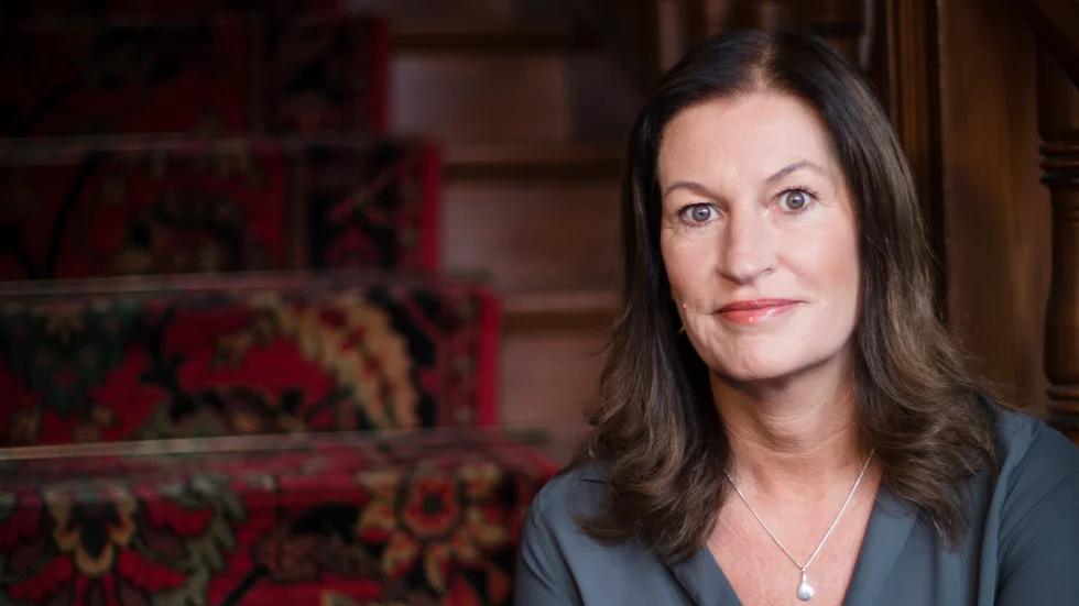 Sari Eriksson, kommundirektör, meddelar att ett nytt beslut om regler för interna möten har fattats. 