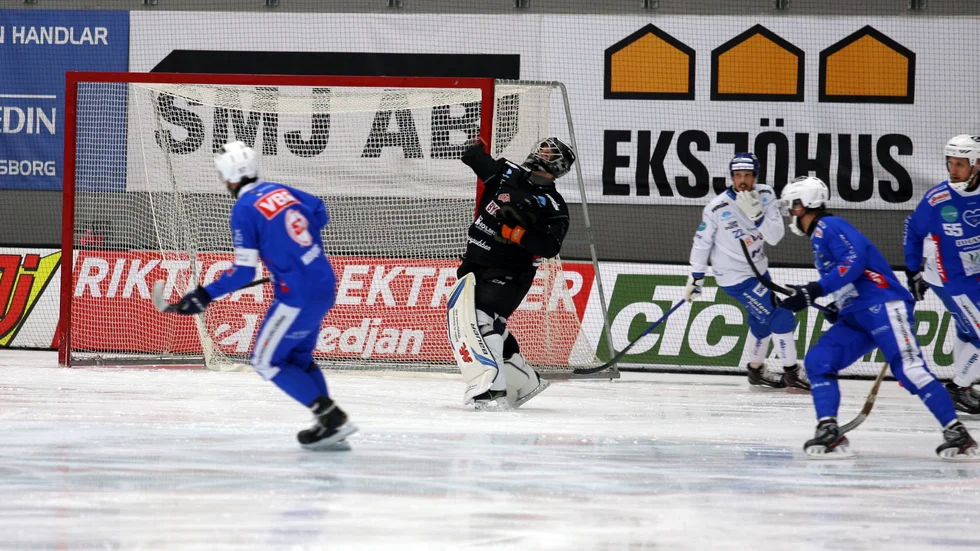 Jussi Aaltonen är inte bara målvakt utan ett anfallsvapen också i IFK Motala. Tre poäng får han i MVT-ligan.