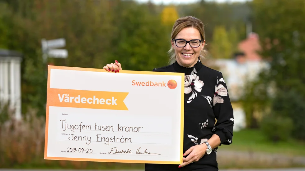 De senaste fem åren har Jenny Engström varit verksamhetsledare för Råek. Under fredagen fick hon ta emot ett stipendium från Sparbanksstiftelsen i Norrbotten på 25 000 kronor.