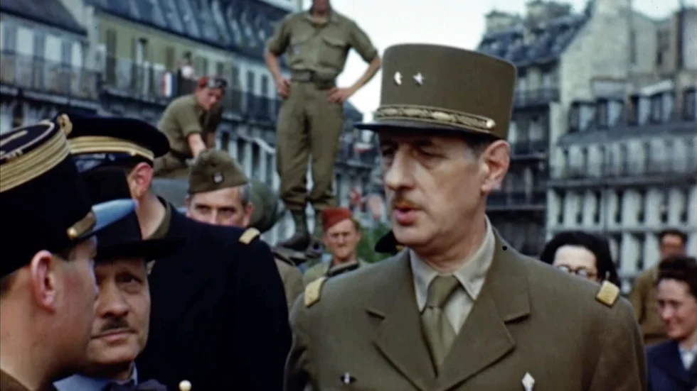 Charles de Gaulle vid befrielsen av Paris i augusti 1944.