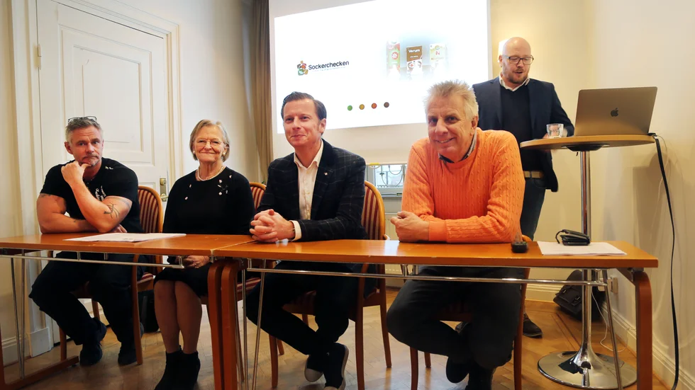 Chrille Lundin, Kerstin Brismar, Carl Johan Stålhammar, Pigge Werkelin och Mattias Andersson jobbar för att folk ska minska intaget av socker. 