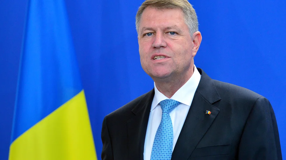 Rumäniens president Klaus Johannis uppmanar sina landsmän i utlandet att inte återvända till påsk. Arkivbild.
