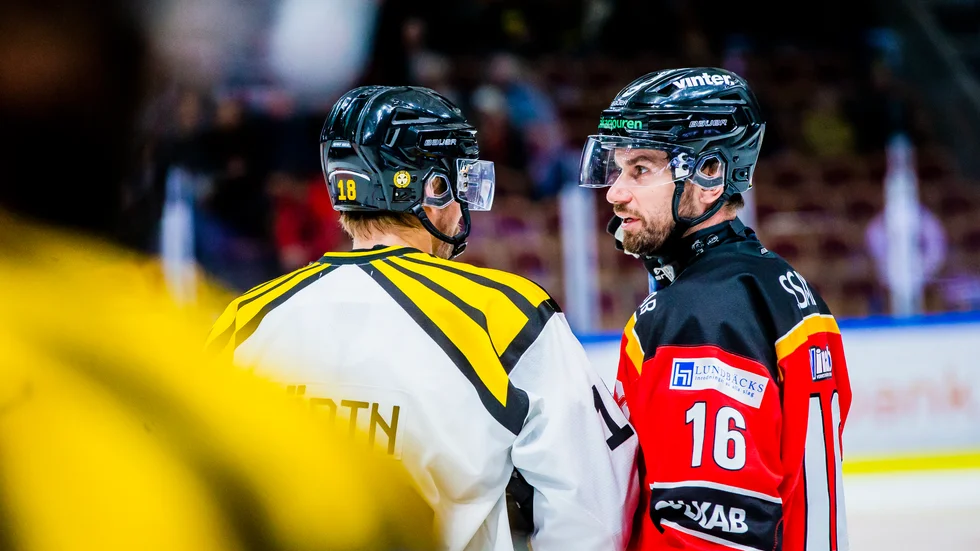 Niklas Olausson avgjorde mot Brynäs.