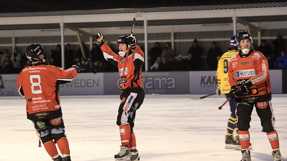 Stanislav Klyushanov gjorde 2-1 till Tjust Bandy mot Skirö senast lagen möttes. Efter det tog det roliga slut och Tjust föll med 3-10. På söndagen hoppas de rödklädda på revansch.