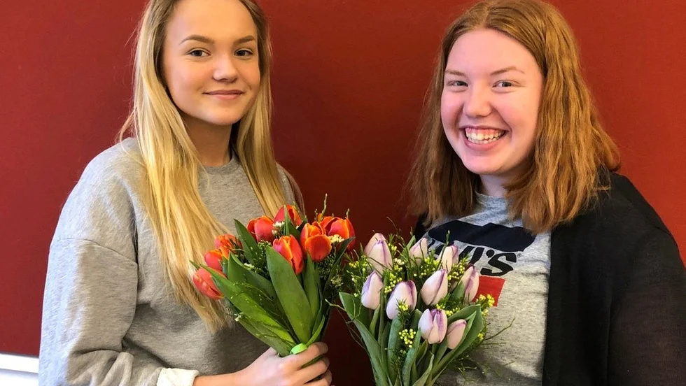 Clara Creutz och Julia Andersson från De Geergymnasiet är klara för final i gymnasie-SM. De tävlar i grenen turism.
