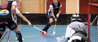 FBC värvar forward från serieledaren
