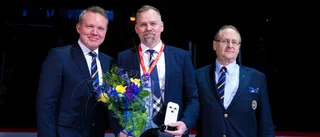 Tomas Holmström hyllad i Globen