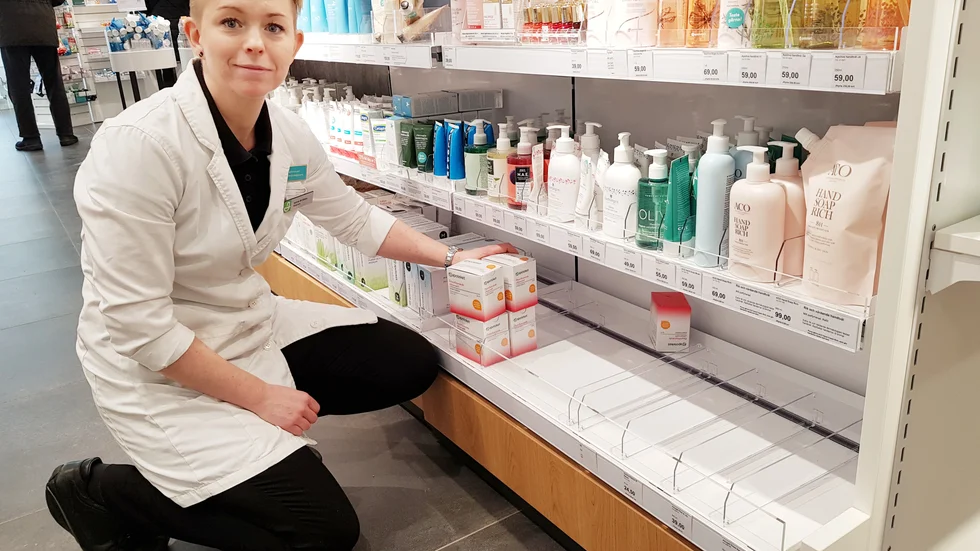 Apoteket Renen fick slut handsprit på tisdagen. "Apoteket i Hortlax fick en liten leverans, så de kommer hit med några förpackningar men det kommer inte att räcka långt", säger Jennie W Sirkka.