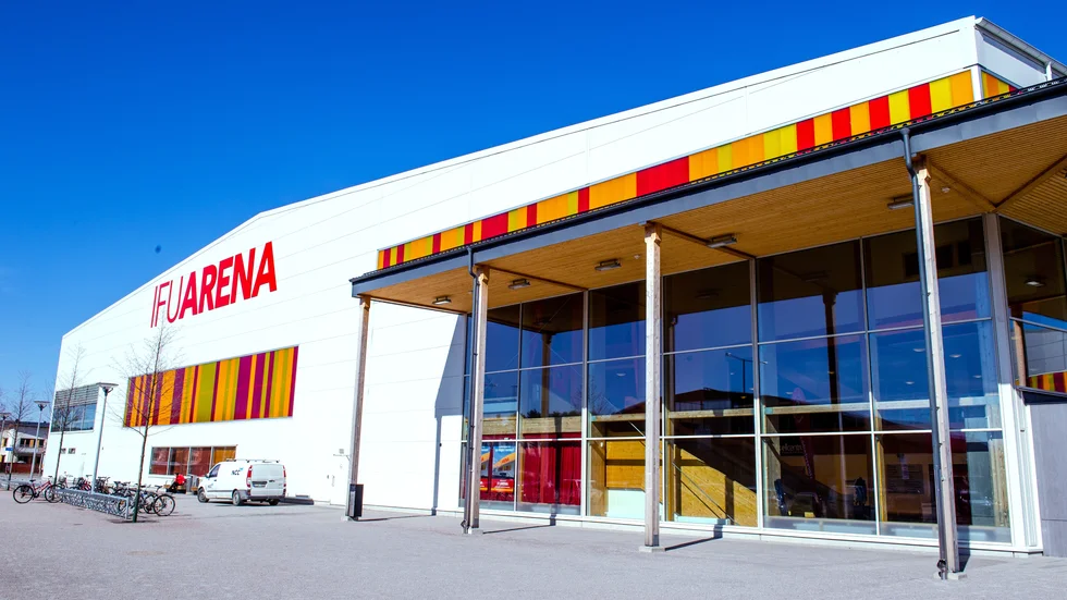 IFU Arena är tänkt att bli spelplats för U19-VM i innebandy för damer men risken är stor att det behöver ställas in.