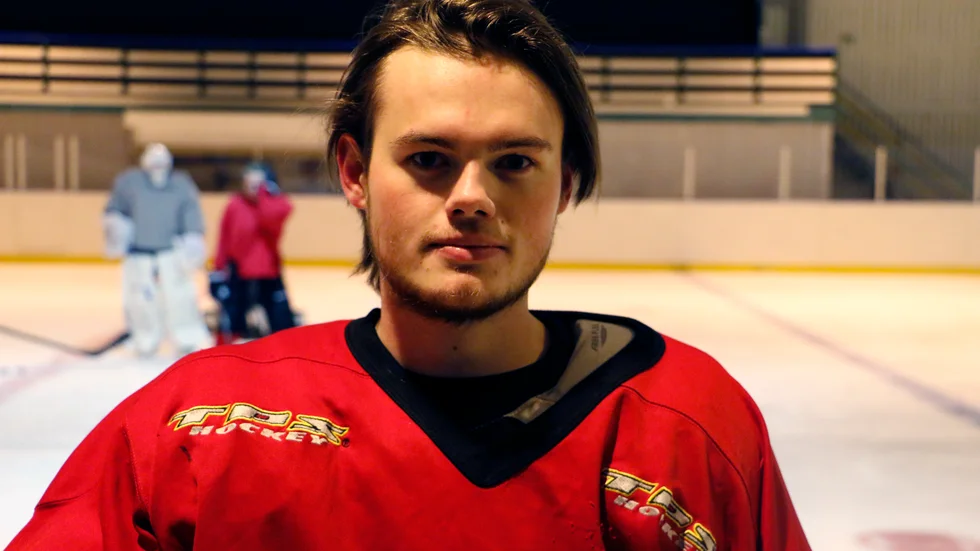 Mattias Ringbjer gjorde tre mål när Rosvik säkrade seriesegern i Hockeytrean. (Arkivbild)