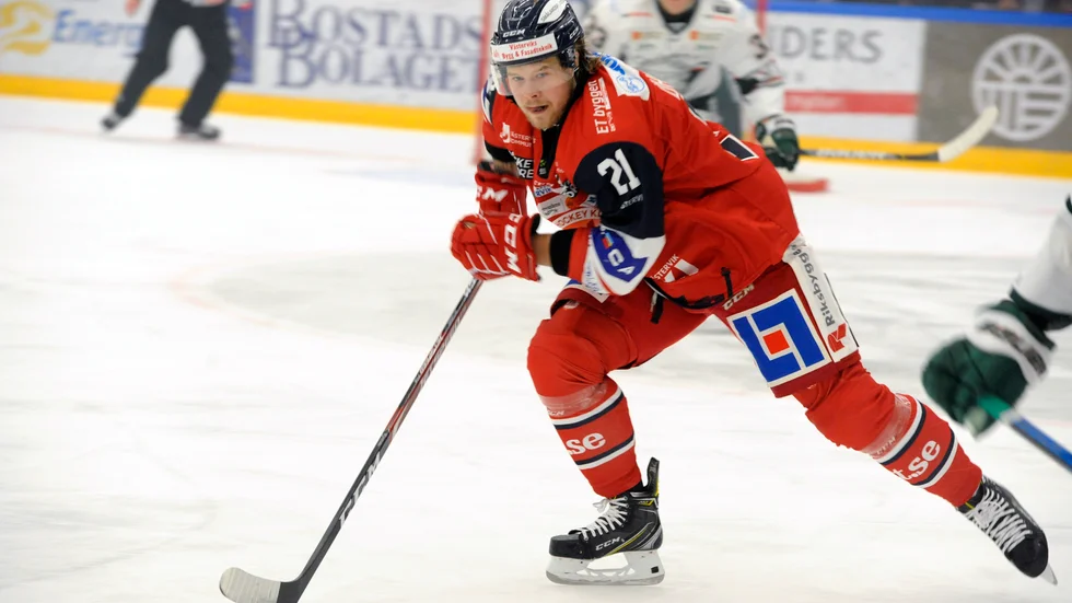 Det blir spel i Hockeyallsvenskan för Victor Öhman och VIK även nästa säsong eftersom kravet på 2,5 miljoner kronor eget kaptial har tagits bort.