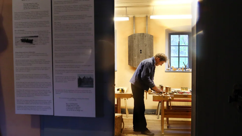 Frode Falkenhaug jobbar i dag heltid som konsulent med Gotlands museum som huvudman. Om tjänsten bantas till halvtid tvingas han sluta. Bilden är tagen när verksamheten fanns i Langska huset. 