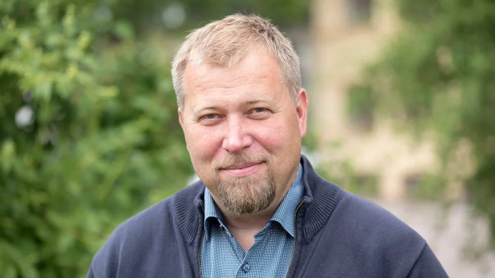 Olle Lundin, professor i förvaltningsrätt vid Uppsala universitet konstaterar att LKAB har rätt. "Det kommunen gör kan liknas vid utpressning".