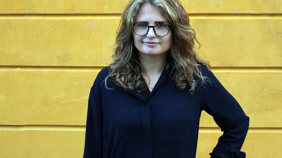 Anna Ljungström arbetar som klimatutbildare och är även en av personerna bakom Supermiljöbloggen. Hon tycker man ska se över både maten och klapparna inför julen. 