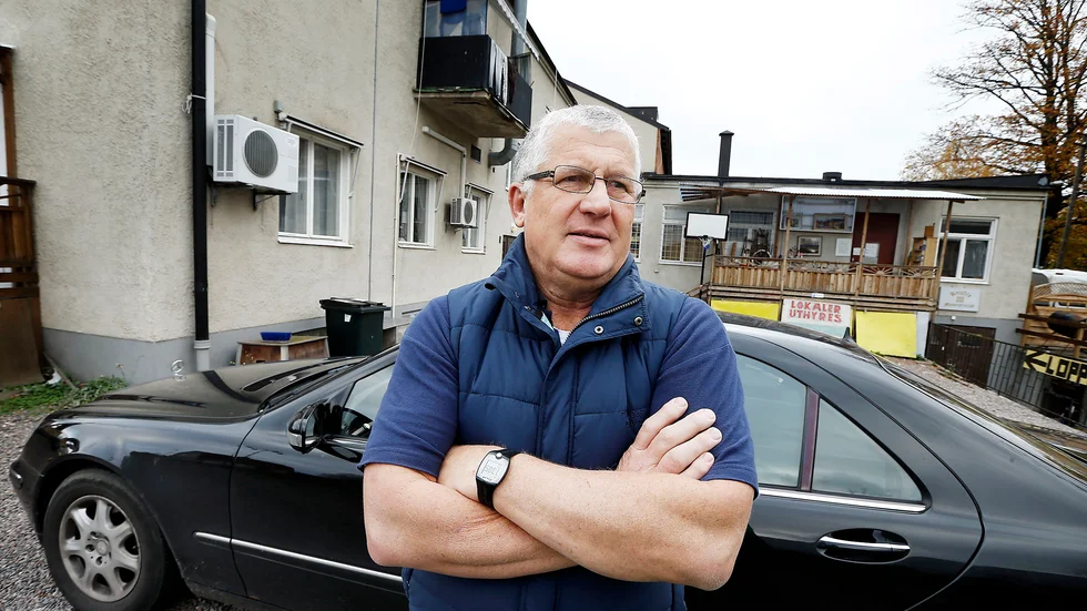 Thomas Gruber tvingas betala 230 000 kronor till kommunen, vilken han starkt ifrågasätter. 