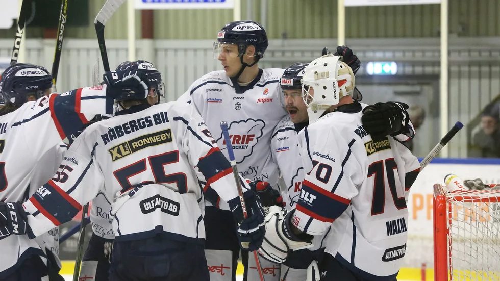 Kallinge/Ronneby ligger på en sjätteplats i Hockeyettan efter sex spelade matcher. 