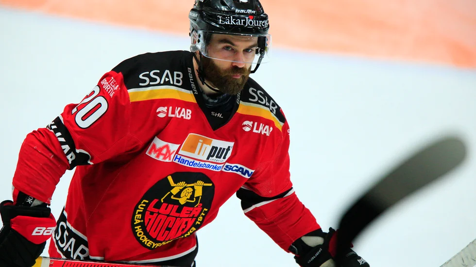 Jack Connolly nätade mot sitt gamla lag Rögle, men det blev ändå förlust för Luleå Hockey på bortais. (Arkivbild)