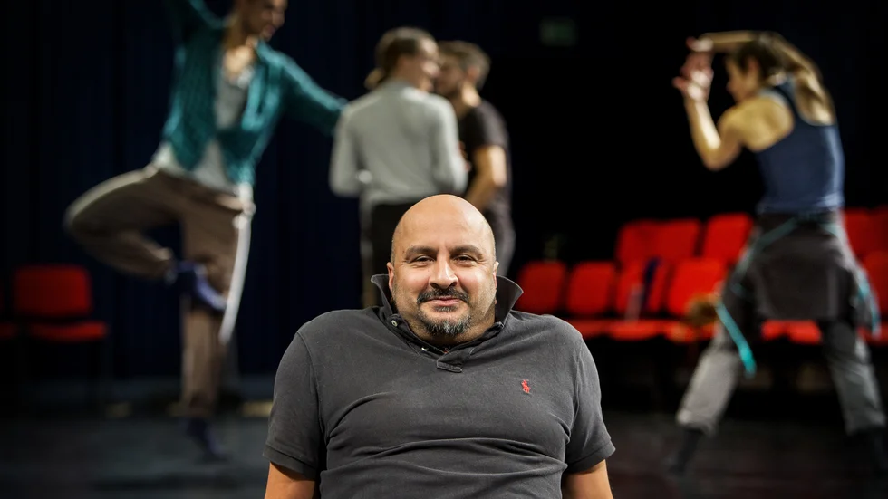 Uppsalabaserade koreografen Joseph Sturdy är aktuell med nytt dansverk som har premiär på Gottsunda dans och teater.