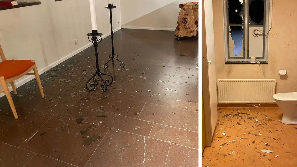 Två fönster krossades, ett på toaletten och ett in till gravkapellet.