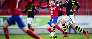 AFC värvar mittfältare: "En tvåvägsspelare"