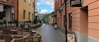Han öppnar ny bokhandel i city