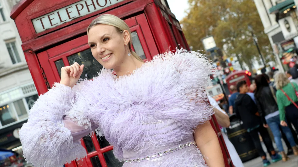 Sanna Nielsen laddade upp för turnén med "Mitt Sanna jag" med att se på musikaler i London.
