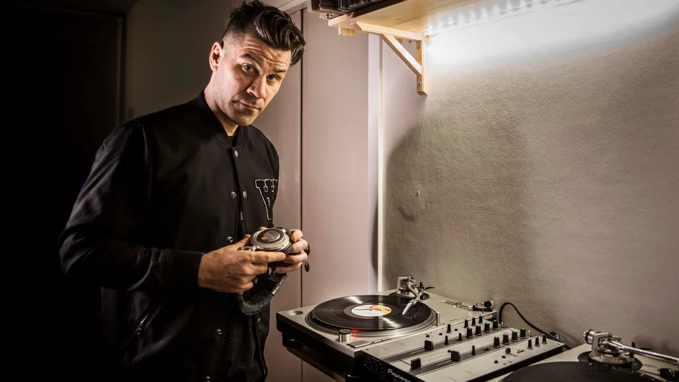 Klas Granström är aktuell med flera musikprojekt, bland annat med nystartade Småstaden – en motreaktion på dagens gangsterrap.