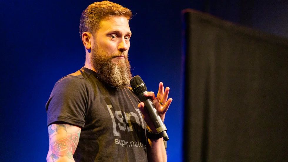 Magnus Betnér turnerar med en "Work in progress"-show.
