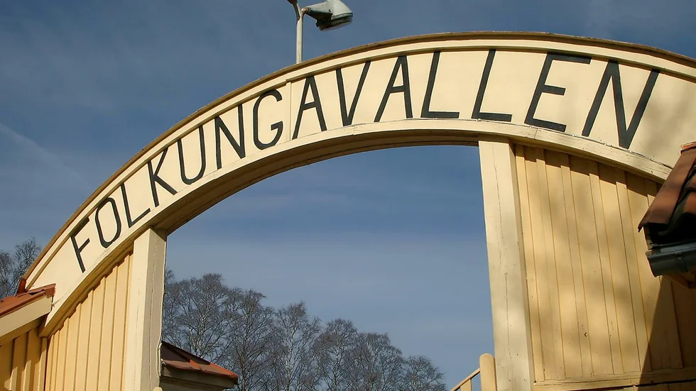 Sedan 1990 har IFK Nyköping skött driften av Folkungavallen. Vid årsskiftet tog kommunen över.