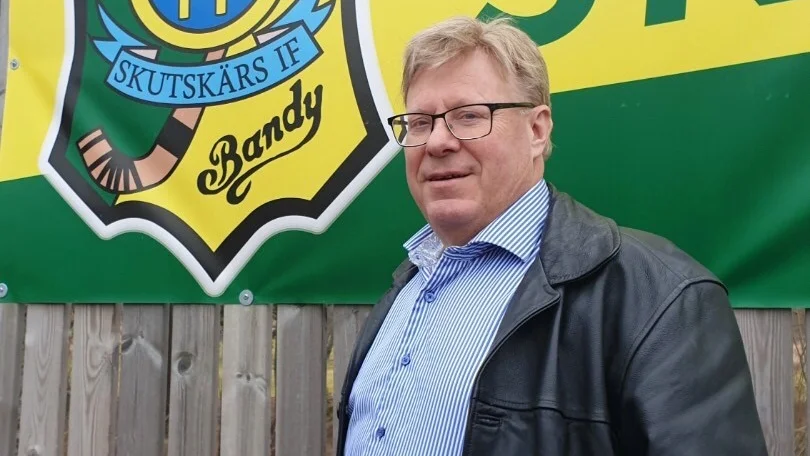 Kent Hockman, sportchef för SIF, vill vara tydlig med att kritiken inte är något påhopp mot ishockeyn.