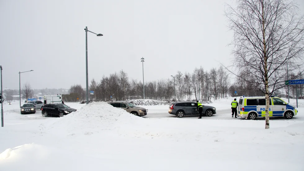 I samband med brostängningen.