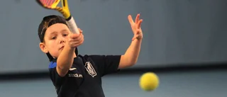 Åttaårige Alexander har bara tennis i huvudet