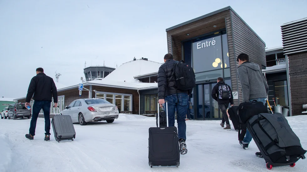 Arvidsjaurs politiker tycker att flygplatsen straffas för att man har varit duktig. "Det är olyckligt och det kan jag förstå, men vi har ett regelverk att förhålla oss till", säger Jenny Hjalmarson.